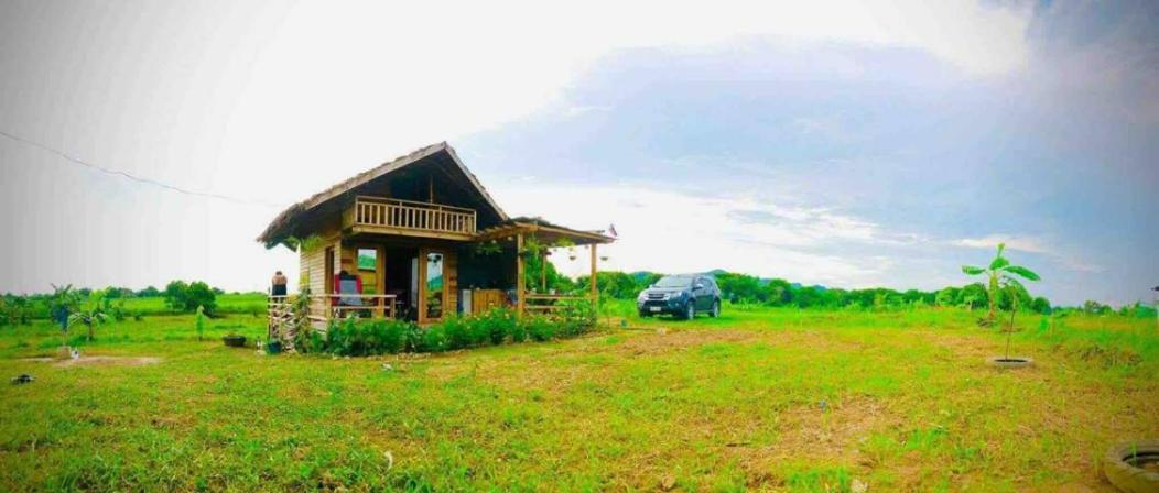 Rancho Oco Mahogany Loft Type Villa Nasugbu Esterno foto